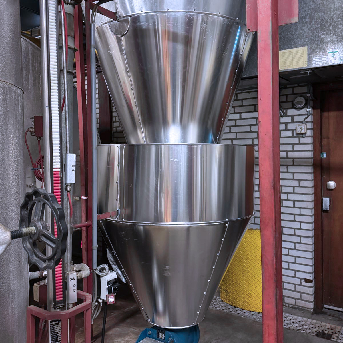 Cyclonen duurzaam geïsoleerd en afgewerkt met aluminium plaatwerk